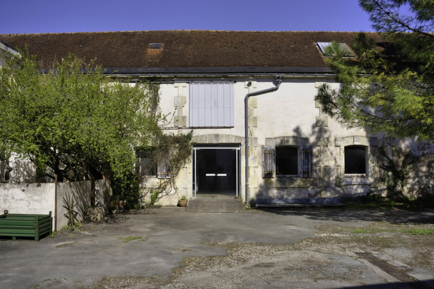 vente Maison et dépendances Saint Jean D'angely - Photo 8