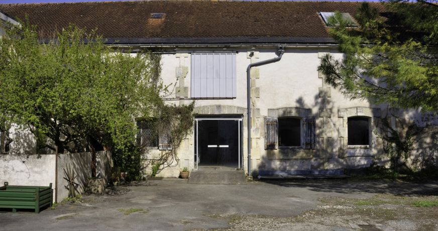 vente Maison et dépendances Saint Jean D'angely