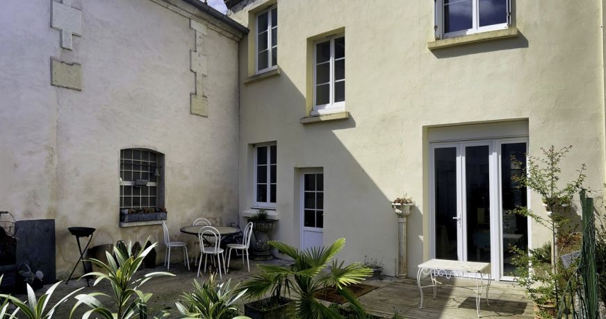 vente Maison et dépendances Saint Jean D'angely