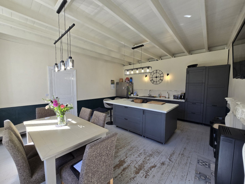 vente Maison de caractère Saint Pierre De Juillers - Photo 3