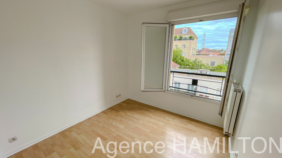 vente Appartement Villeneuve La Garenne - Photo 3