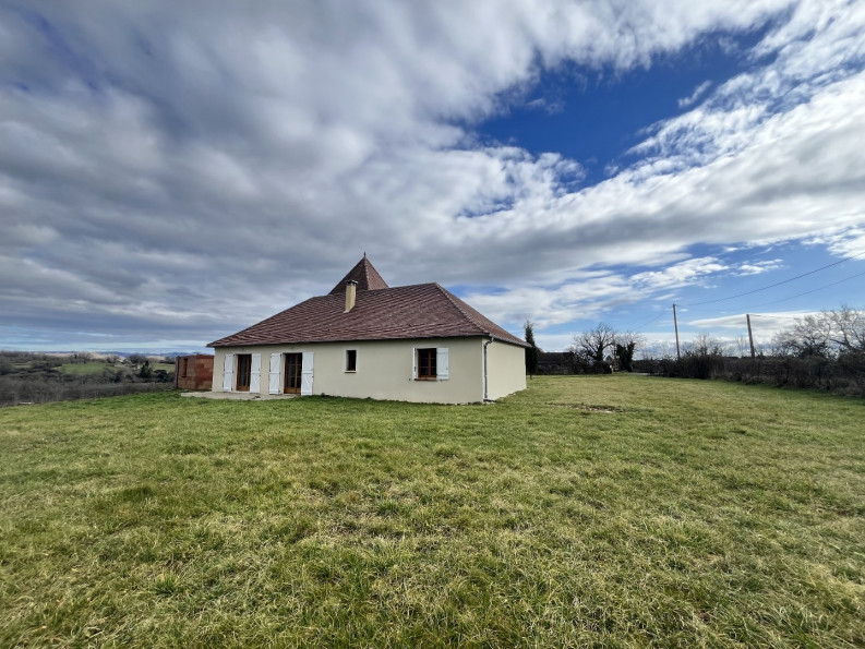 sale Maison Liourdres - Photo 1