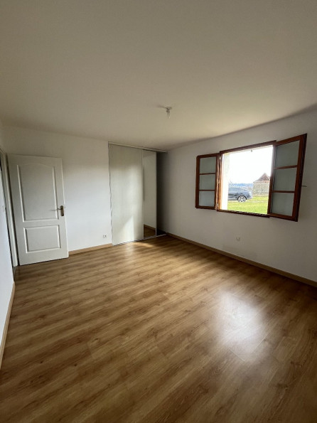 sale Maison Liourdres - Photo 12