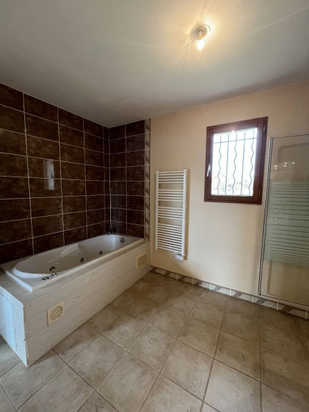 sale Maison Liourdres - Photo 9