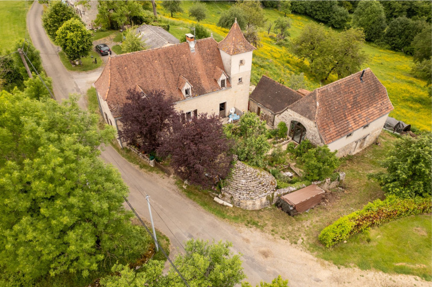 sale Maison Bio - Photo 1