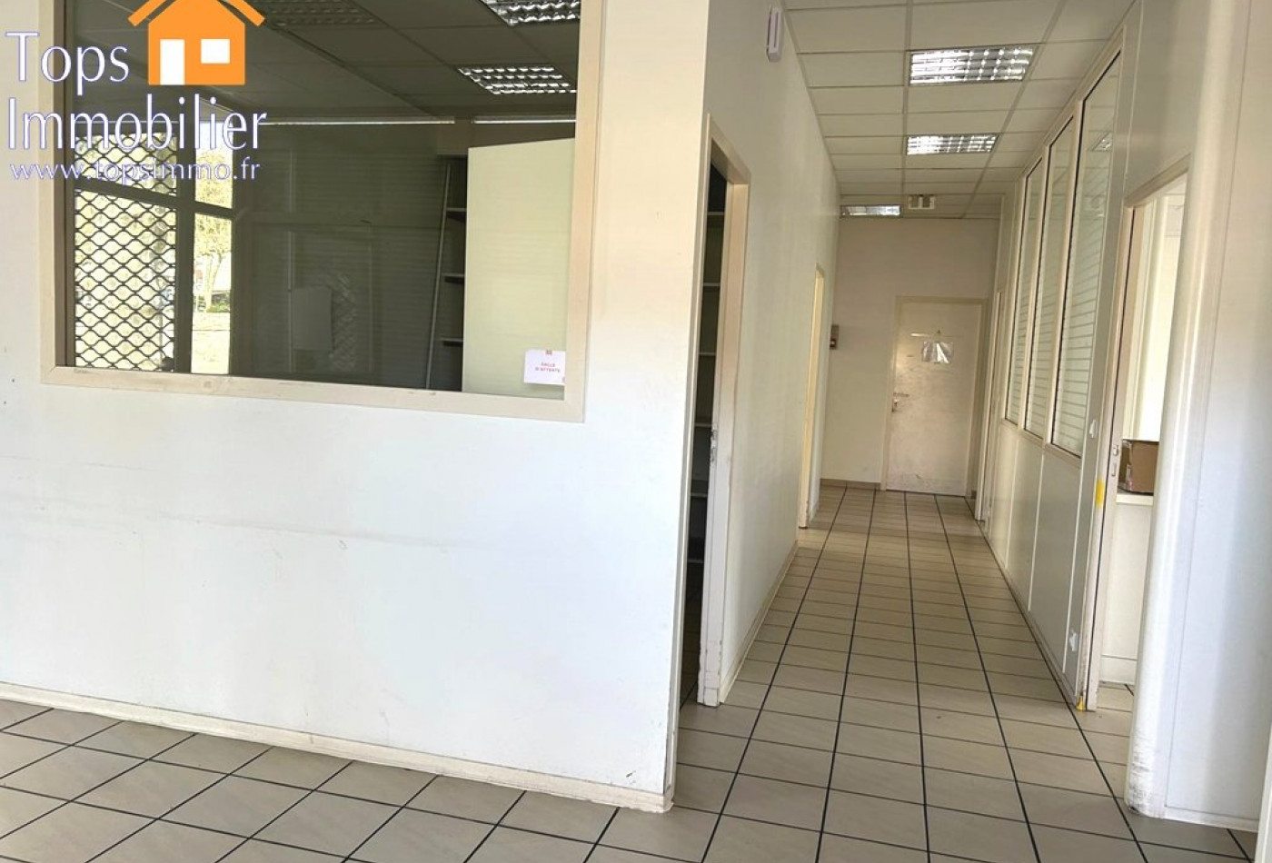 location Ateliers et bureaux Villefranche De Rouergue - Photo 3