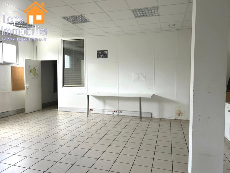 location Ateliers et bureaux Villefranche De Rouergue - Photo 9