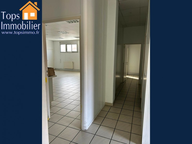 location Ateliers et bureaux Villefranche De Rouergue - Photo 4