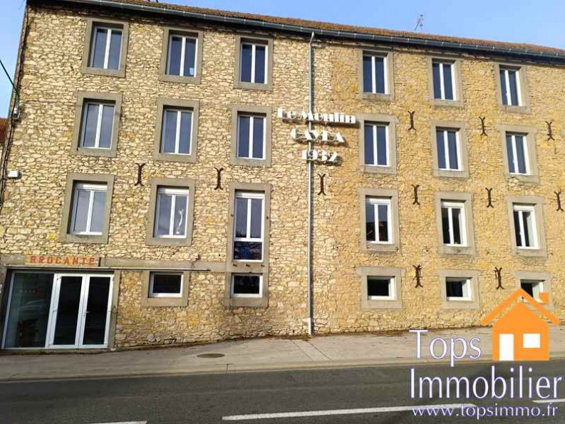 location Ateliers et bureaux Lanuejouls - Photo 4