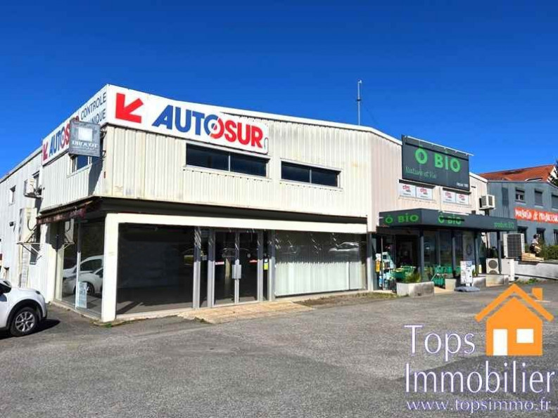 location Atelier Villefranche De Rouergue - Photo 1