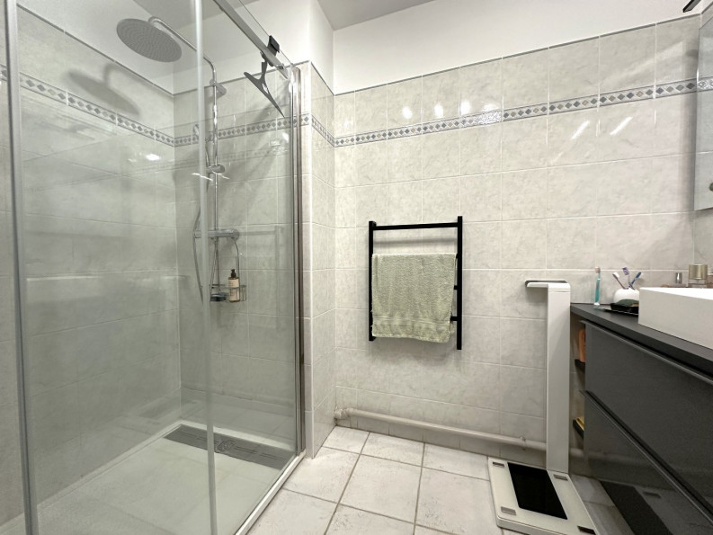 vente Appartement terrasse Aubagne - Photo 6