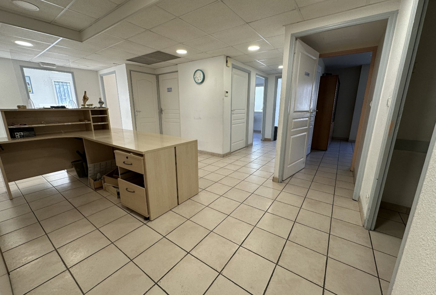 vente Locaux d'activité Aubagne - Photo 1
