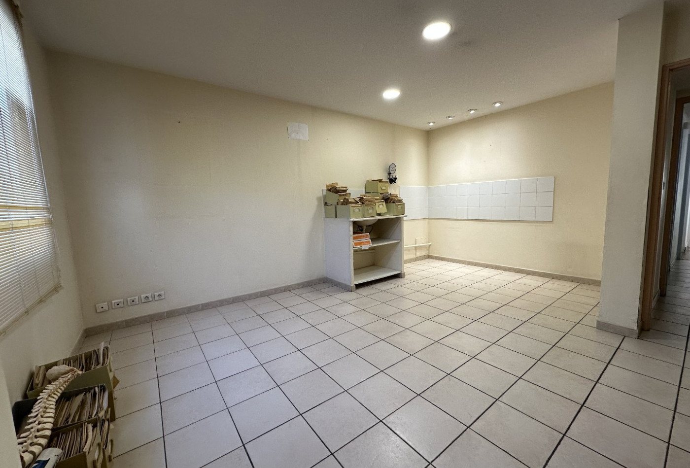 vente Locaux d'activité Aubagne - Photo 7