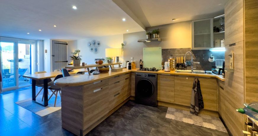 vente Maison de village Theze