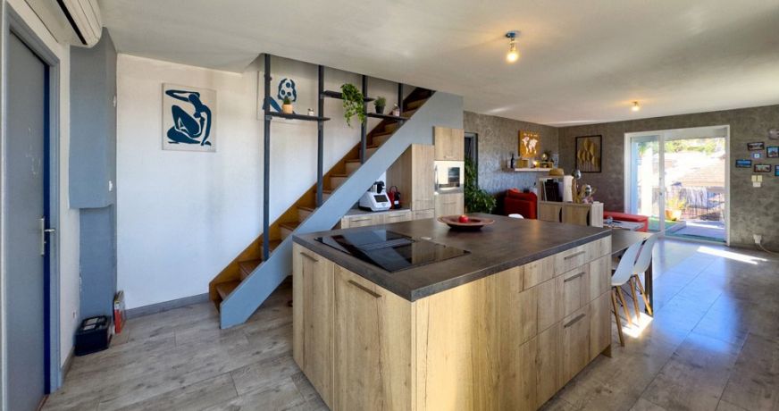 vente Maison de village Theze