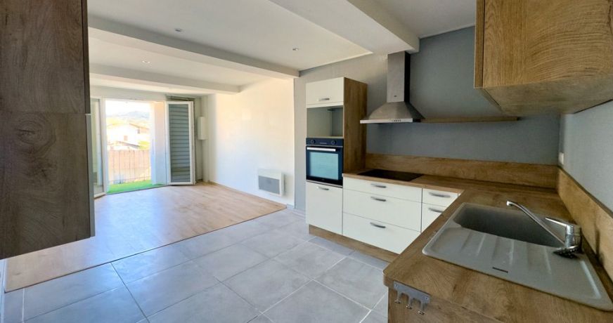 vente Maison de village Theze