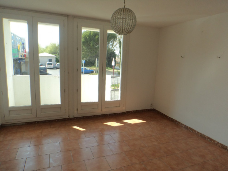 location Appartement Marignane - Photo 1