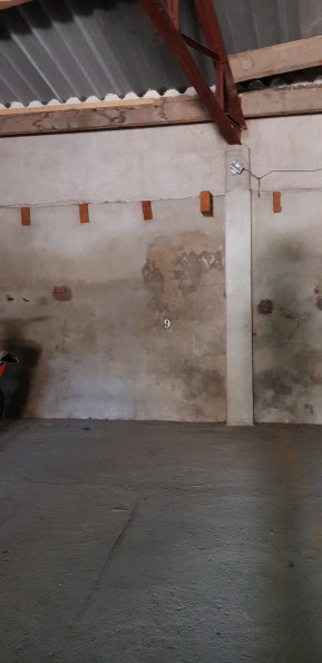 location Parking intérieur Cuges Les Pins - Photo 3