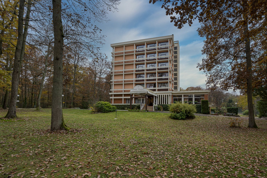 vente Hôtel La Rochette - Photo 1