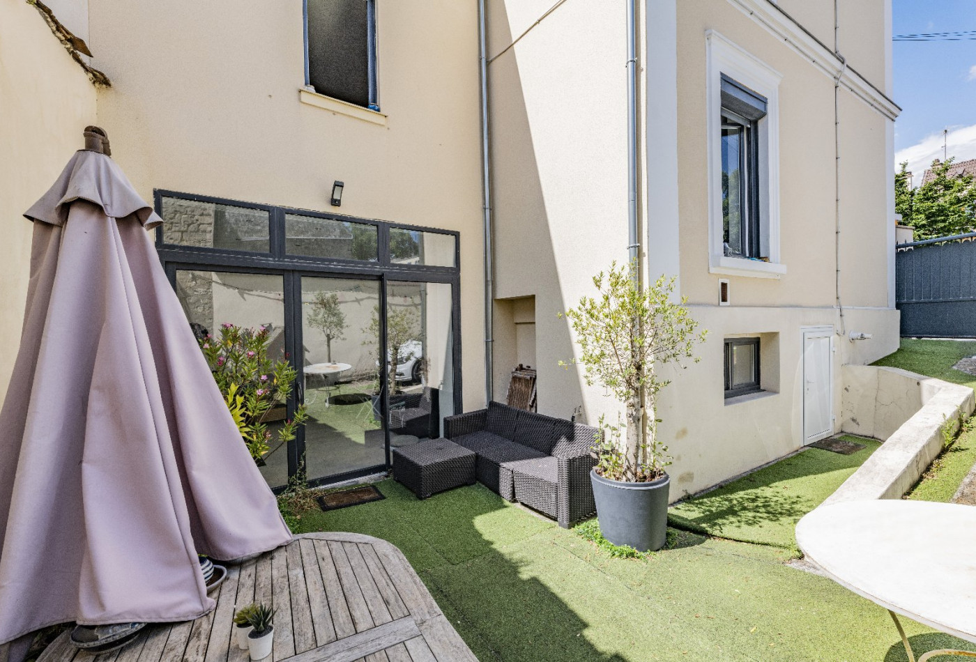 vente Maison bourgeoise Nanterre - Photo 2