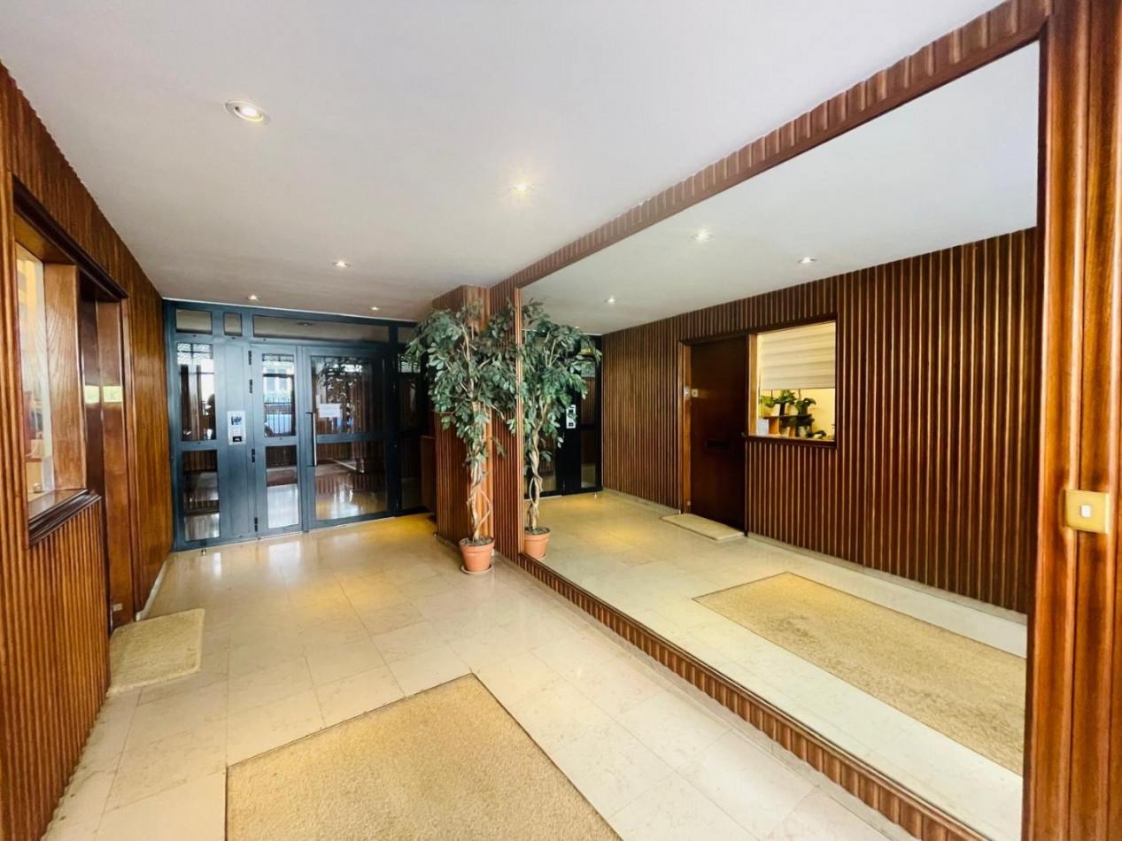 à vendre Studio cabine mezzanine Paris 16eme Arrondissement - Photo 1