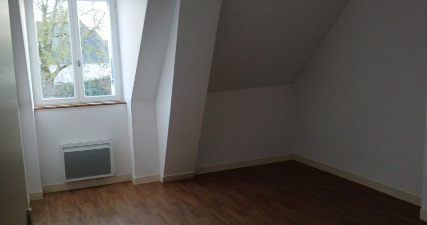 location Maison de ville Louvigne Du Desert