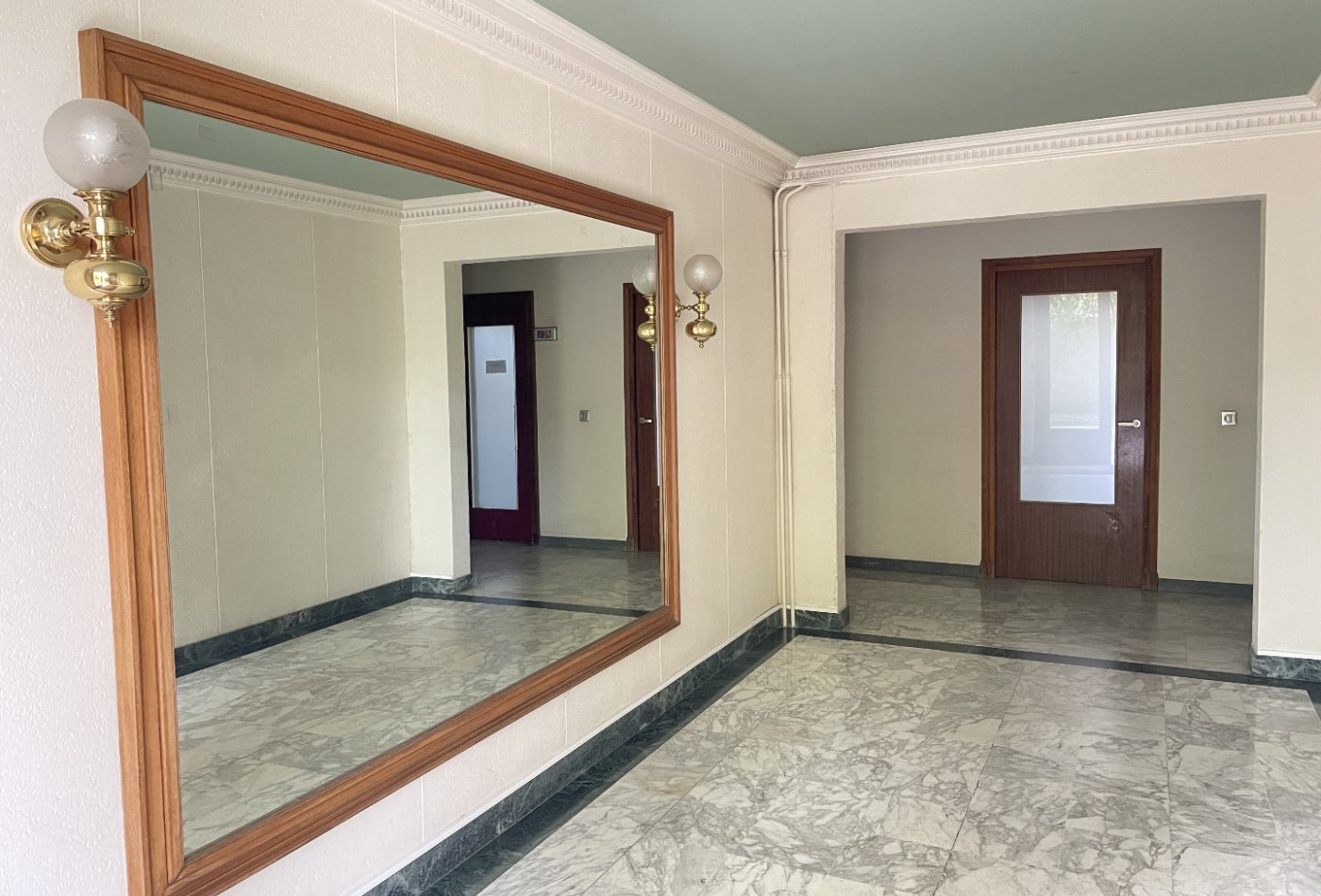 vente Appartement en résidence Versailles - Photo 3