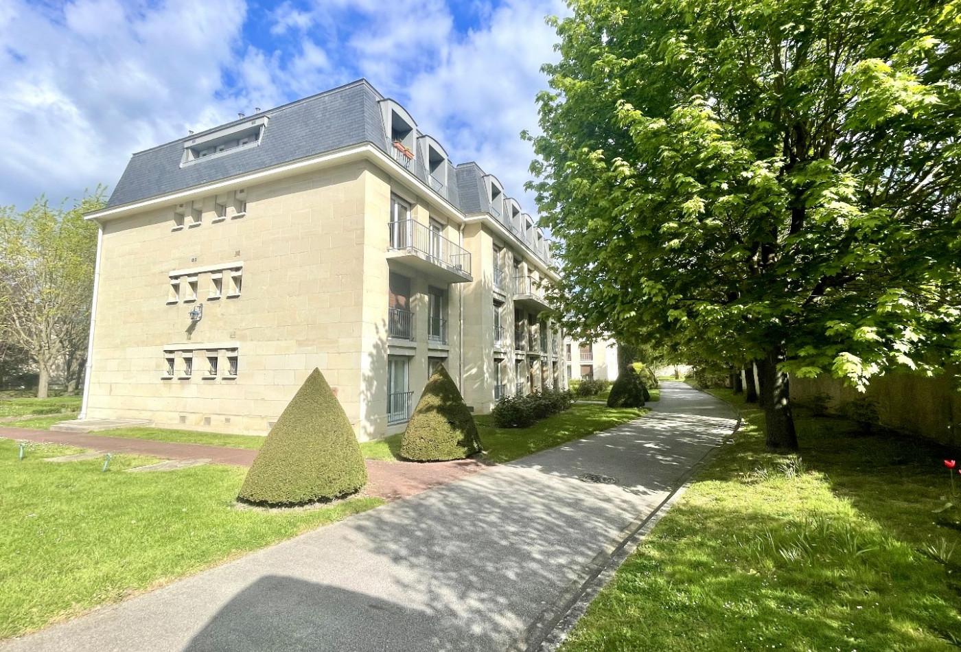 vente Appartement en résidence Versailles - Photo 1