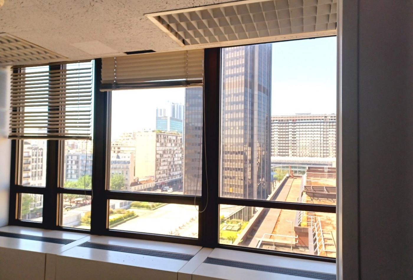 vente Bureau Paris 15eme Arrondissement - Photo 1