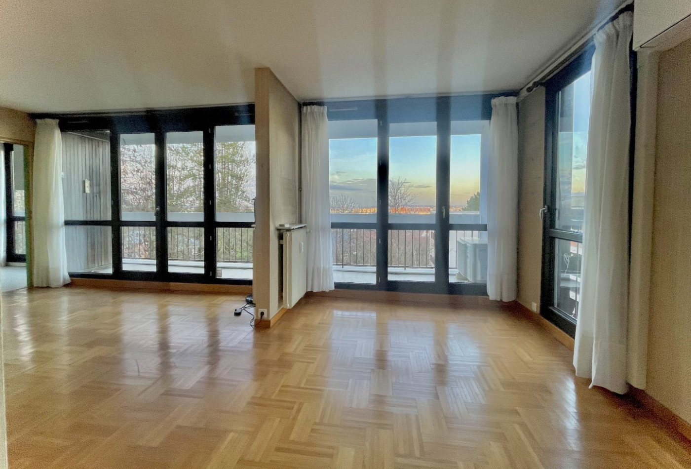 vente Appartement en résidence Garches - Photo 1
