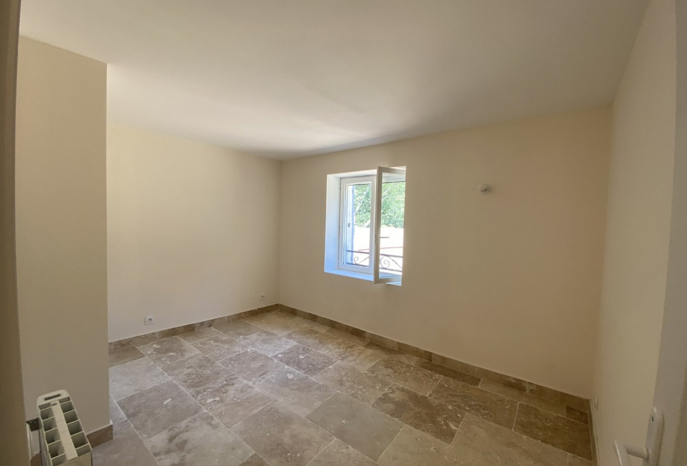 location Maison Saint Maximin La Sainte Baume - Photo 6