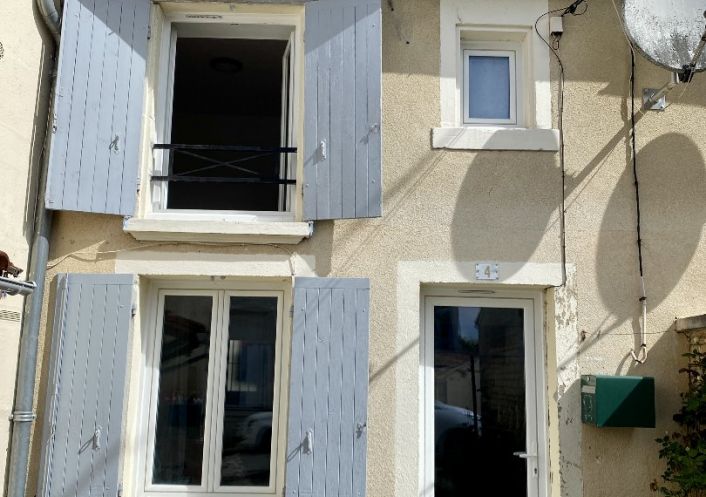 location Maison de ville Jarnac