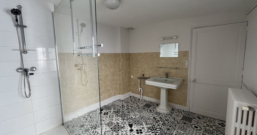 location Maison de ville Jarnac