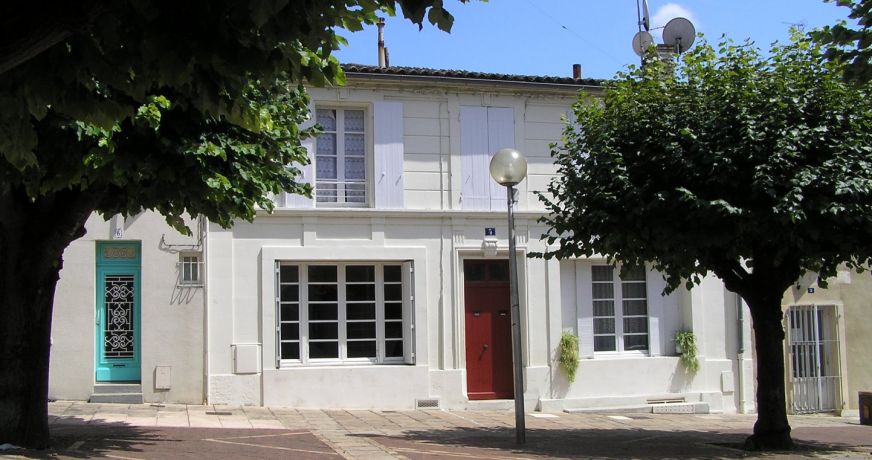 location Maison de ville Jarnac