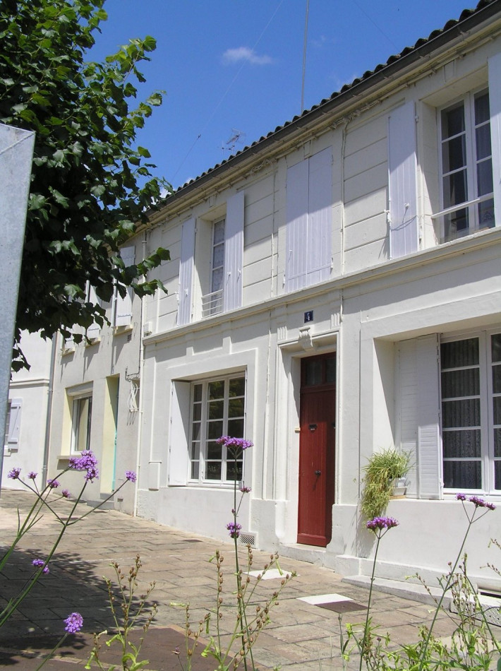 location Maison de ville Jarnac - Photo 1