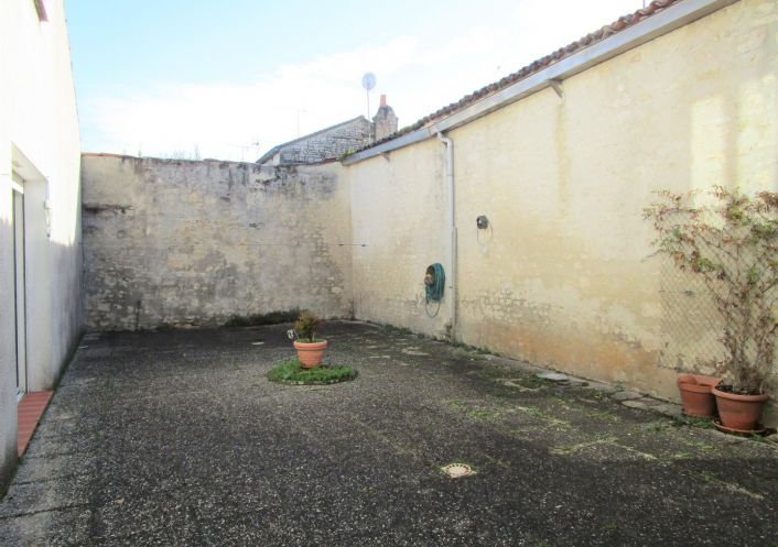 location Maison de ville Jarnac