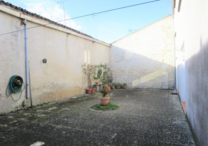 location Maison de ville Jarnac