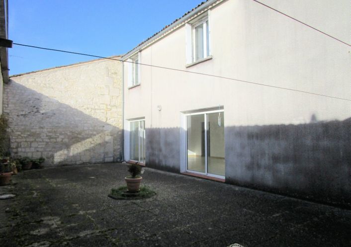 location Maison de ville Jarnac