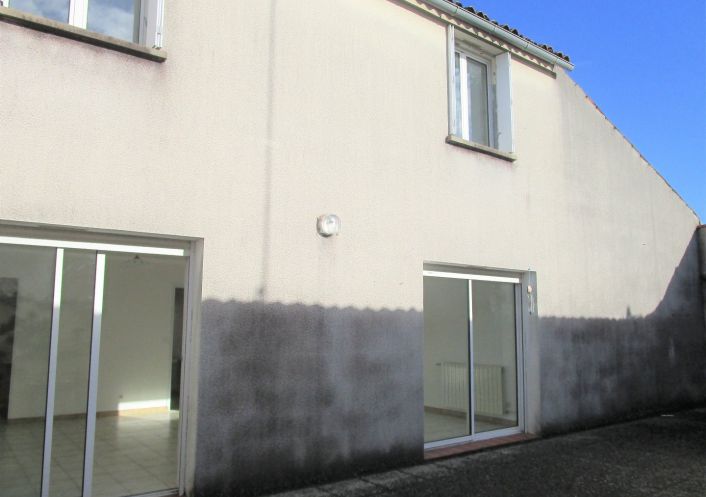 location Maison de ville Jarnac