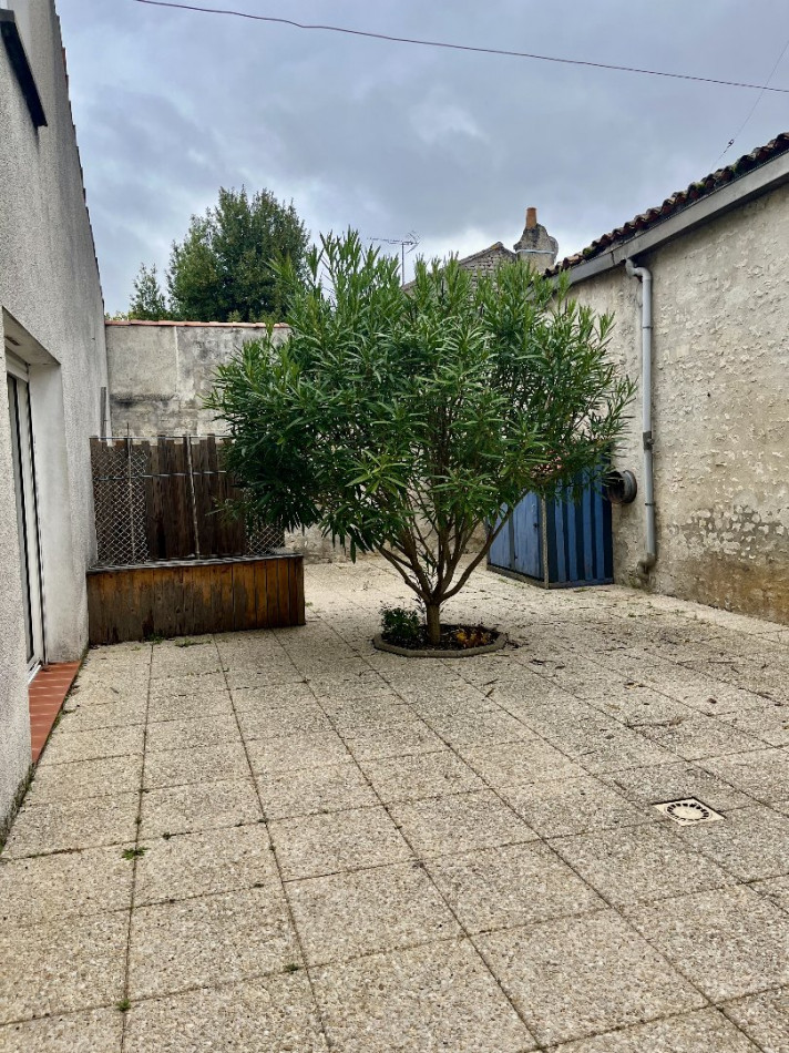 location Maison de ville Jarnac - Photo 2
