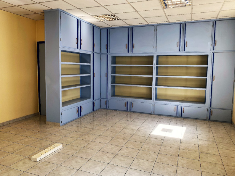 location Local commercial Jarnac - Photo 1