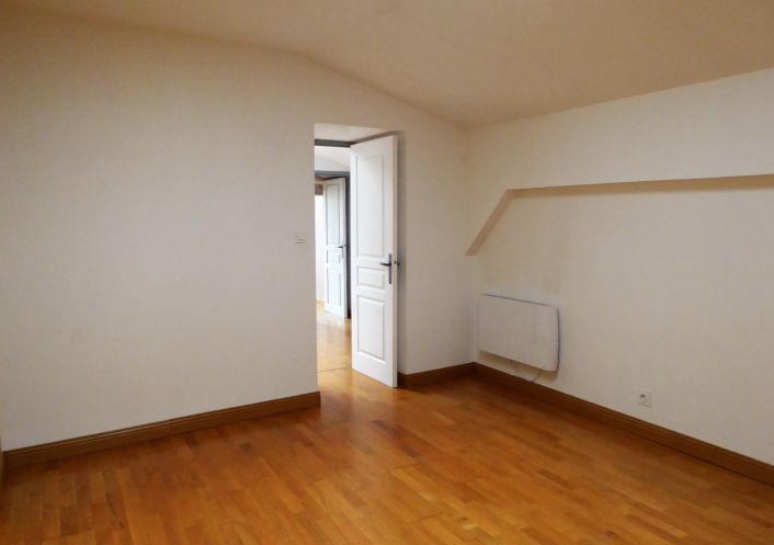 location Maison de caractère Sigogne