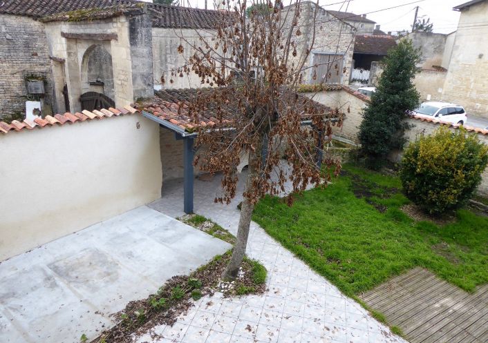 location Maison de caractère Sigogne