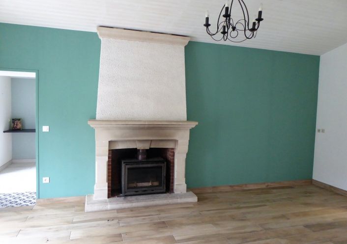 location Maison de caractère Sigogne