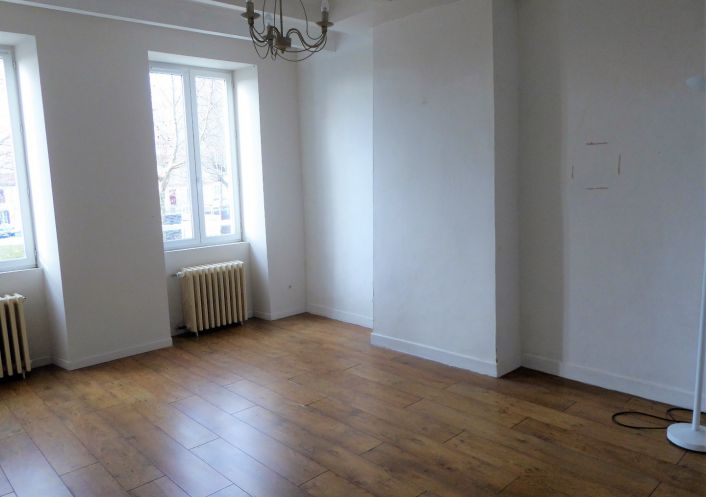 location Maison de ville Jarnac