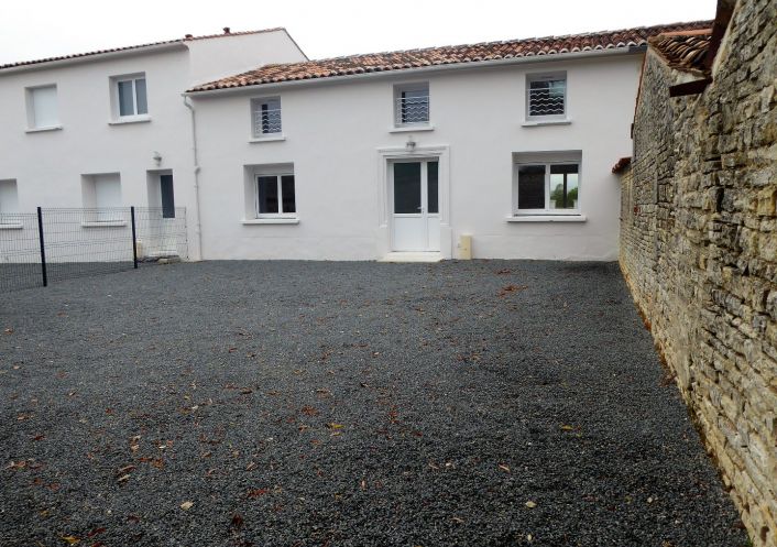 location Maison mitoyenne Nercillac