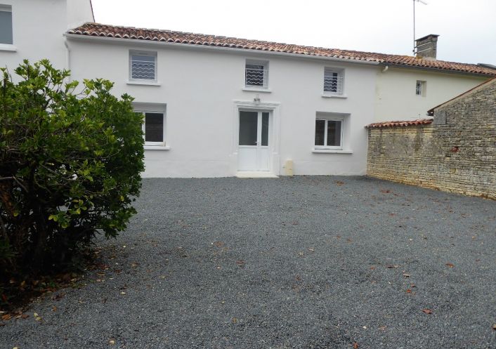 location Maison mitoyenne Nercillac
