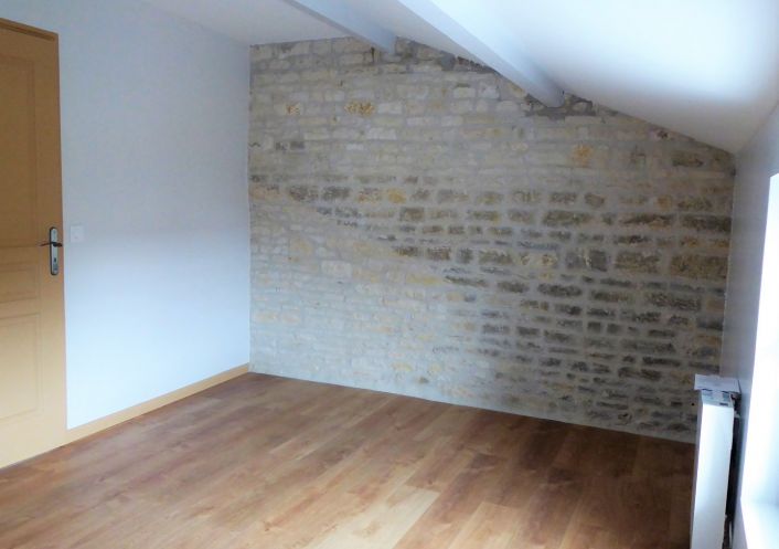 location Maison mitoyenne Nercillac