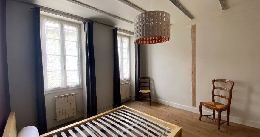 location Maison de ville Jarnac