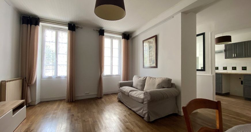 location Maison de ville Jarnac